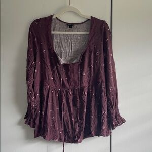 Torrid size 1 Burgundy Floral Blouse. Excellent condition!